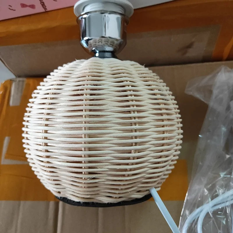 Vintage Rattan Lamp