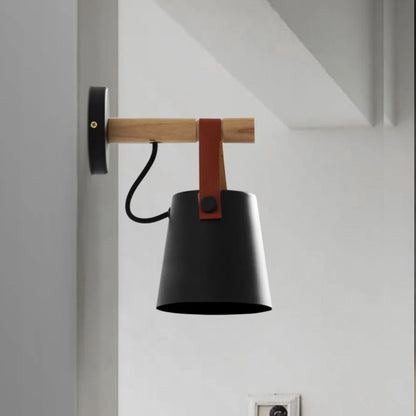 Wooden Simple Wall Lamp