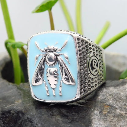 Signet Bee Ring (Class Ring Style)