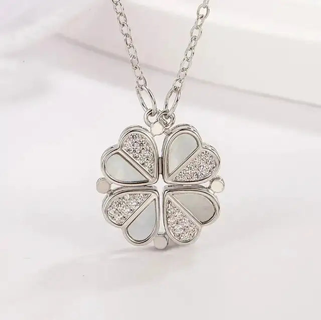 The Clover Necklace