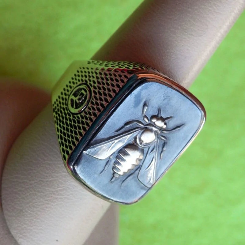 Signet Bee Ring (Class Ring Style)