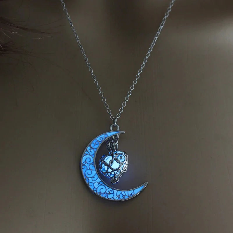 Moon Glowing Necklace