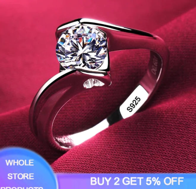 18K White Gold Ring