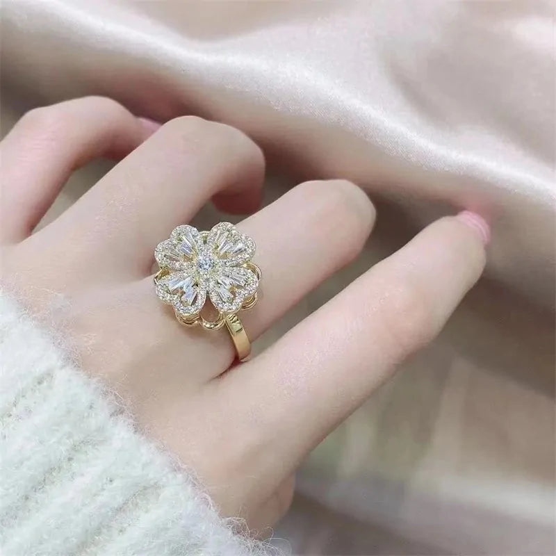 Four-leaf Zircon Ring